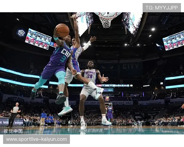 “雅库乔尼斯谈头部撞击:醒来后无碍,无球移动重要”