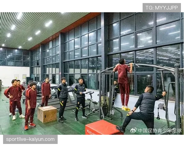 NBA关怀行动在孟菲斯举办大型青少年篮球训练营